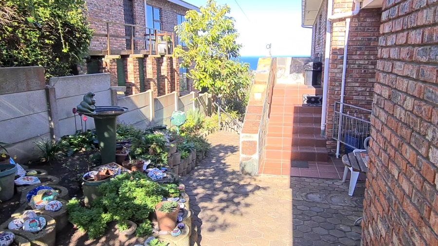 4 Bedroom Property for Sale in Dana Bay Western Cape
